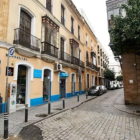 Tranquilo Apto. Reformado En Pleno Centro Apartament *